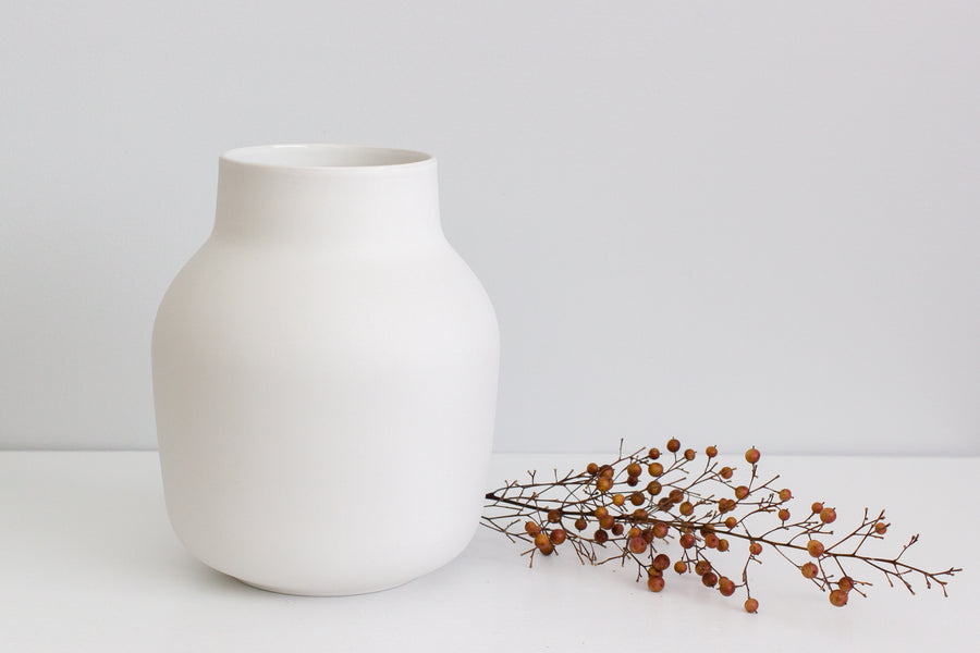 Flax Tub Vase - Snow White