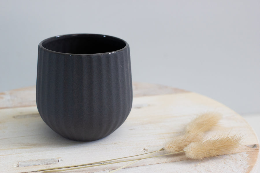 Flax Amity Ceramic Cup - Charcoal